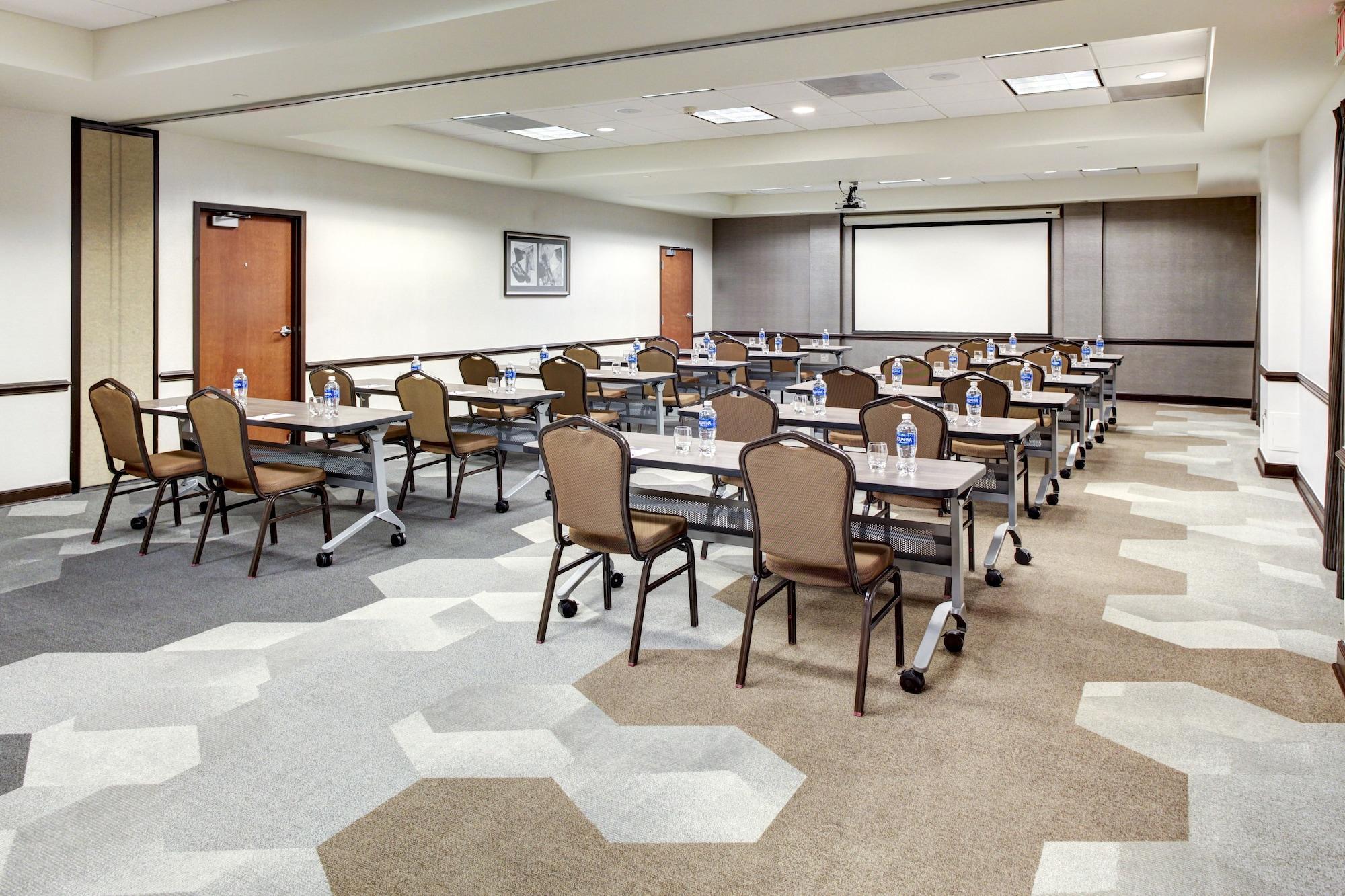 Hyatt Place Fort Worth-Alliance Town Center Екстериор снимка