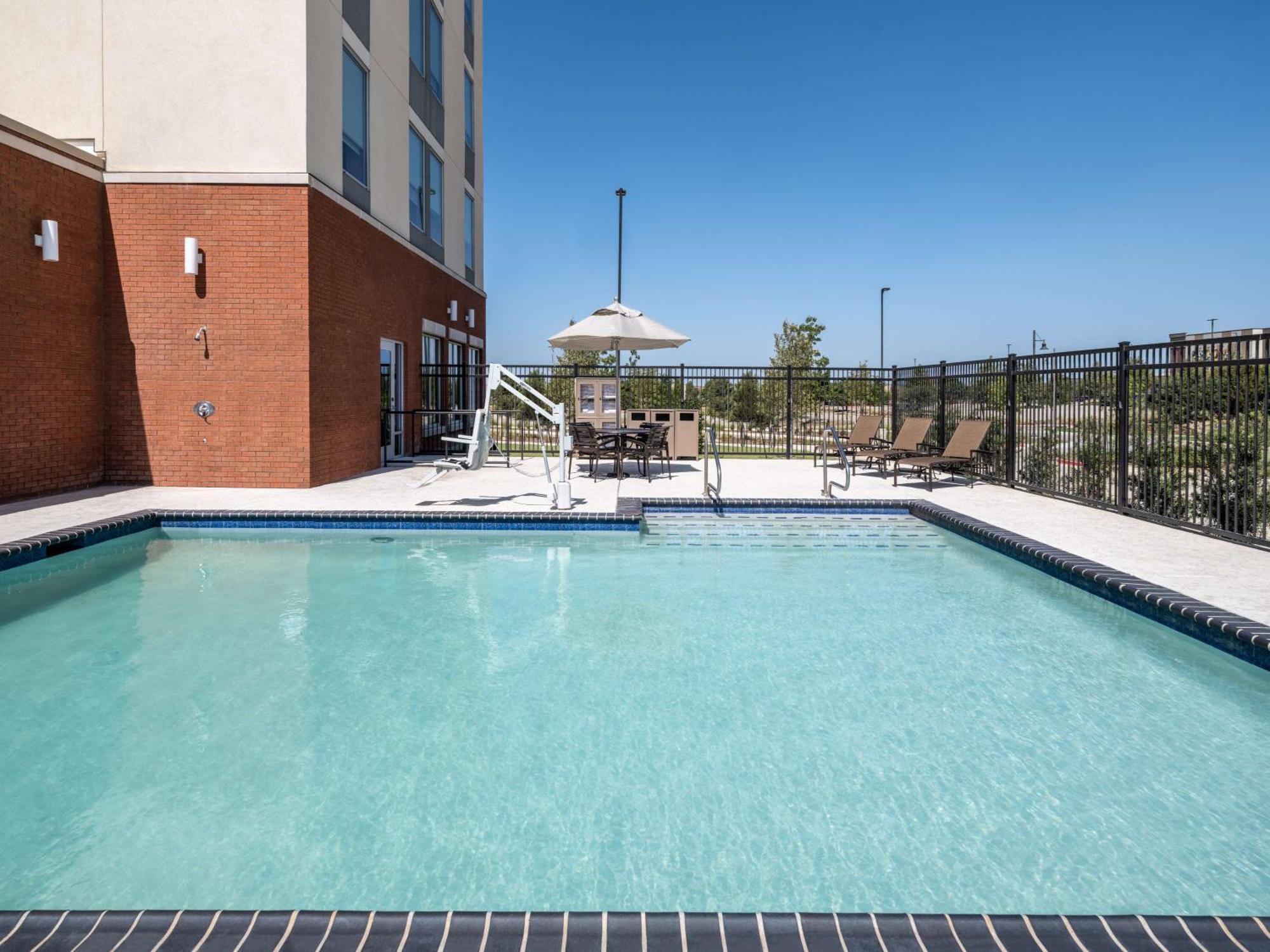 Hyatt Place Fort Worth-Alliance Town Center Екстериор снимка