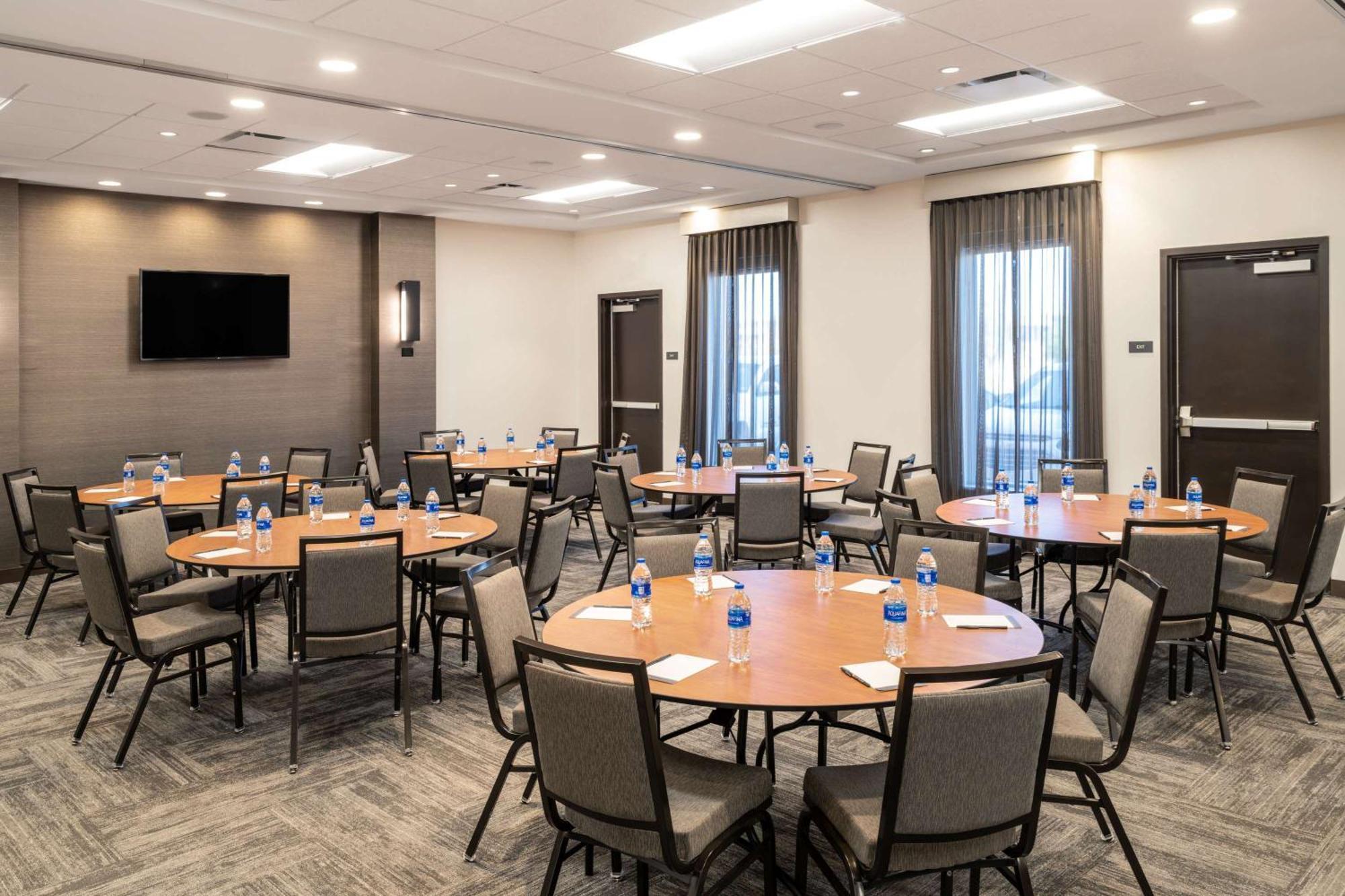 Hyatt Place Fort Worth-Alliance Town Center Екстериор снимка